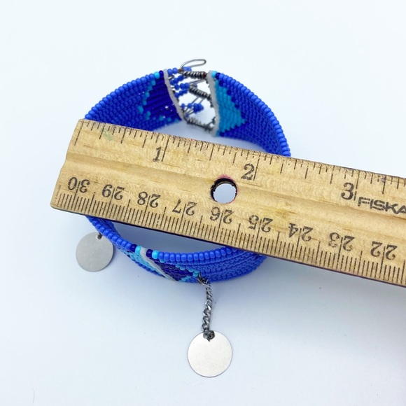 Artisan Handcrafted Blue Seed Bead Silver Tone Dangle Southwestern Wire Bracelet - Picture 5 of 11